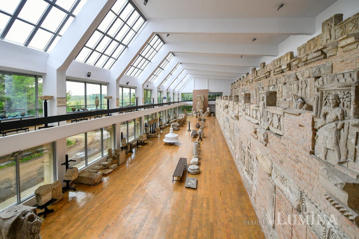 Actul de naștere al poporului român 146863