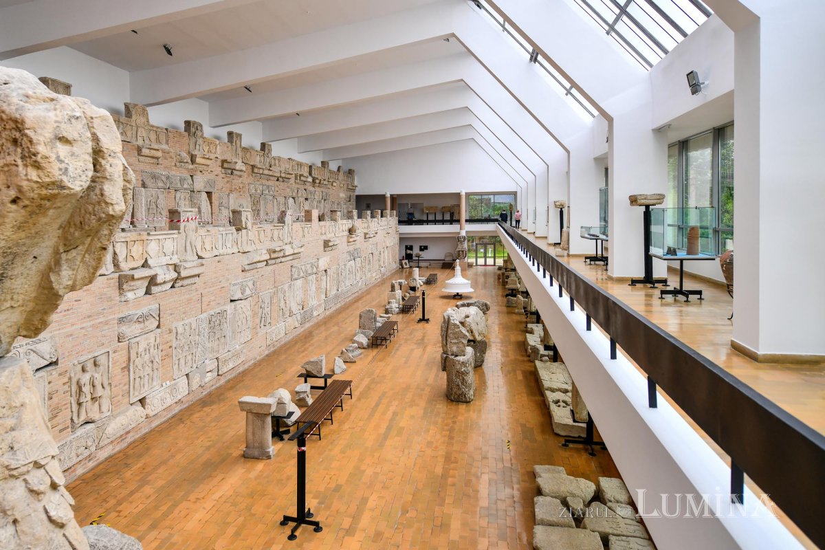 Actul de naștere al poporului român 146872