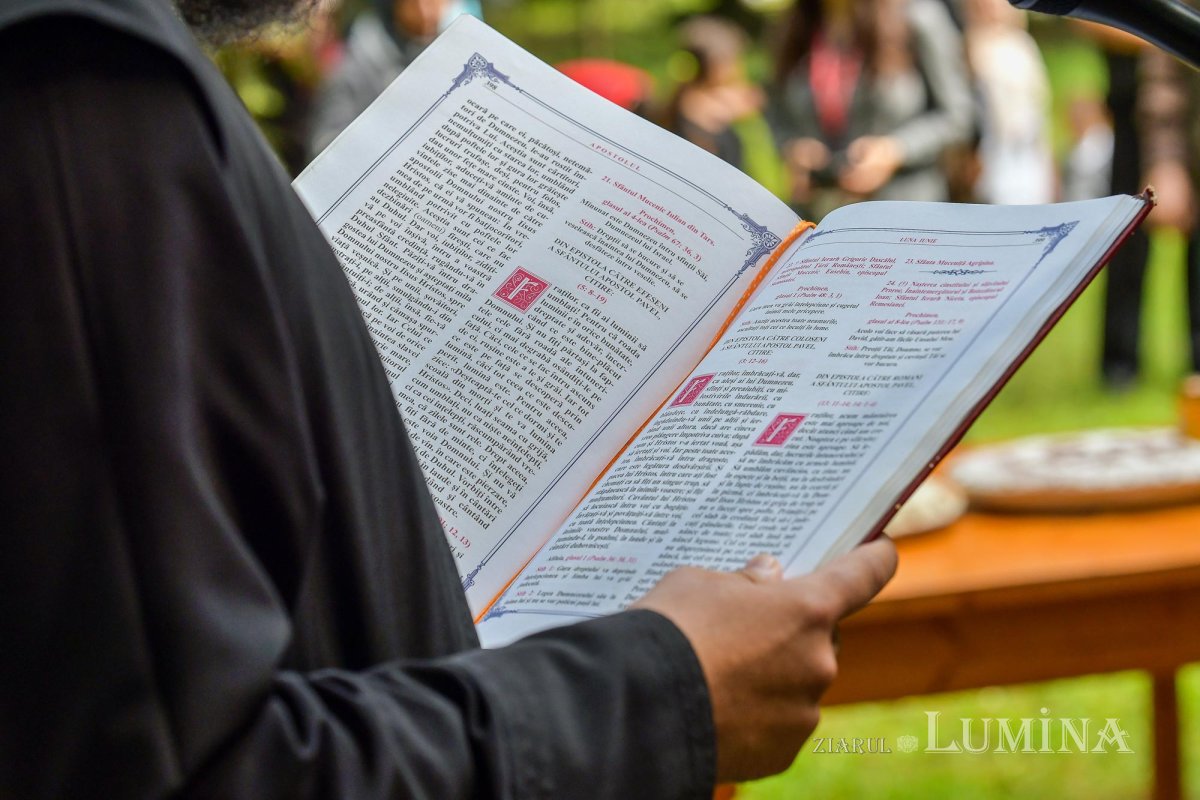 Cinstire și fidelitate pentru Mitropolitul Grigorie Dascălul la Căldăruşani 147259