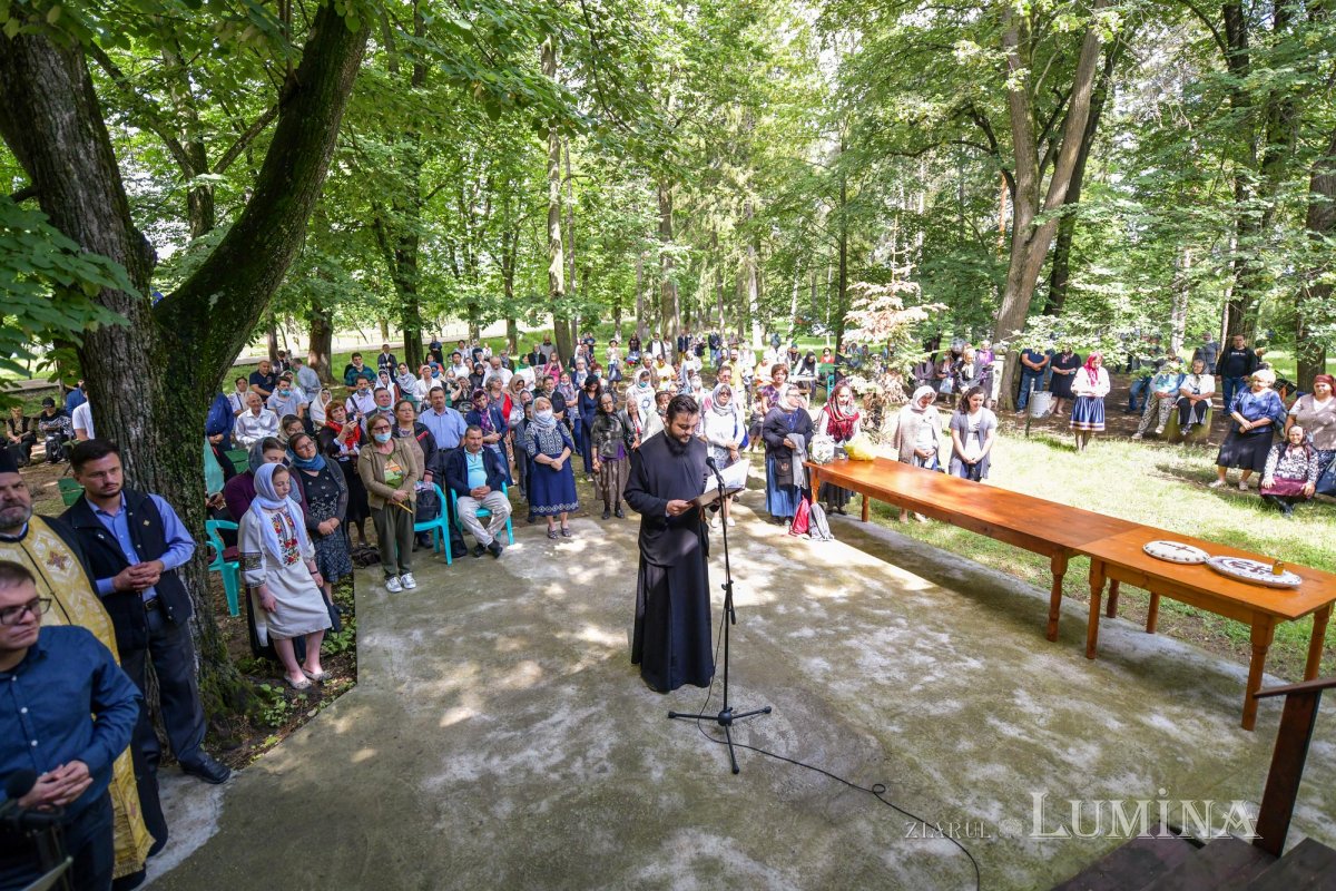 Cinstire și fidelitate pentru Mitropolitul Grigorie Dascălul la Căldăruşani 147267