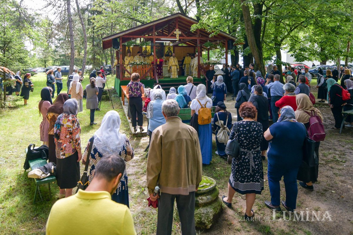 Cinstire și fidelitate pentru Mitropolitul Grigorie Dascălul la Căldăruşani 147269