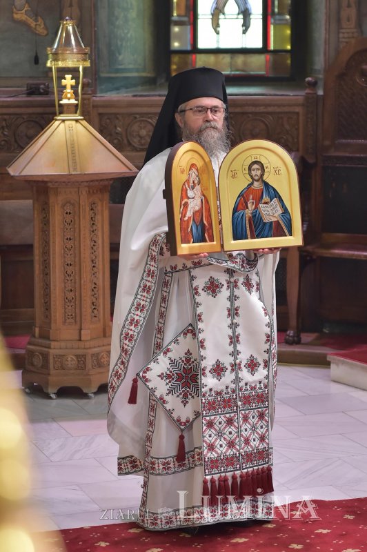Cinstirea Sfinţilor Apostoli Petru şi Pavel la Catedrala Patriarhală 147695