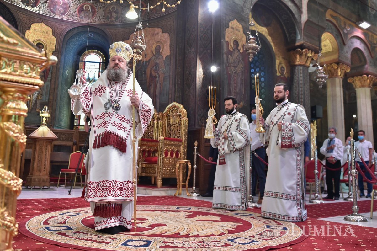 Cinstirea Sfinţilor Apostoli Petru şi Pavel la Catedrala Patriarhală 147704