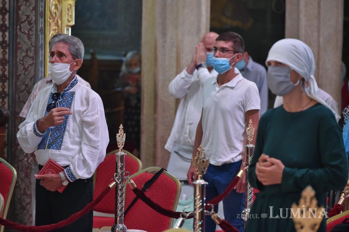 Cinstirea Sfinţilor Apostoli Petru şi Pavel la Catedrala Patriarhală 147707
