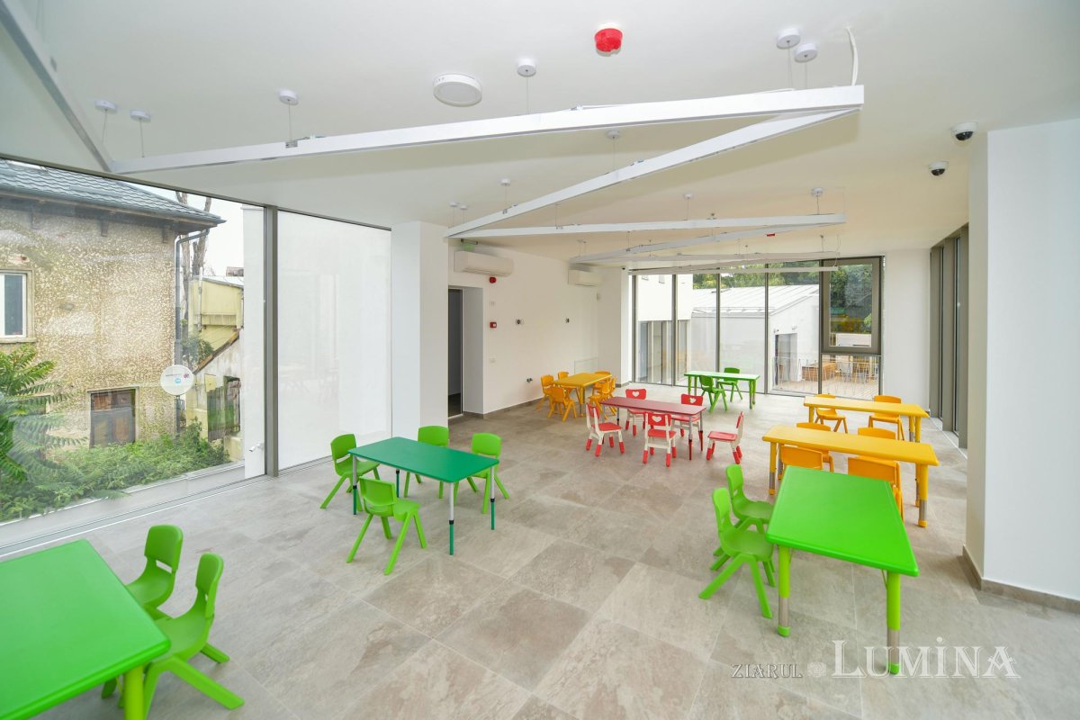 Grădiniţa unei copilării frumoase alături de Dumnezeu 148473