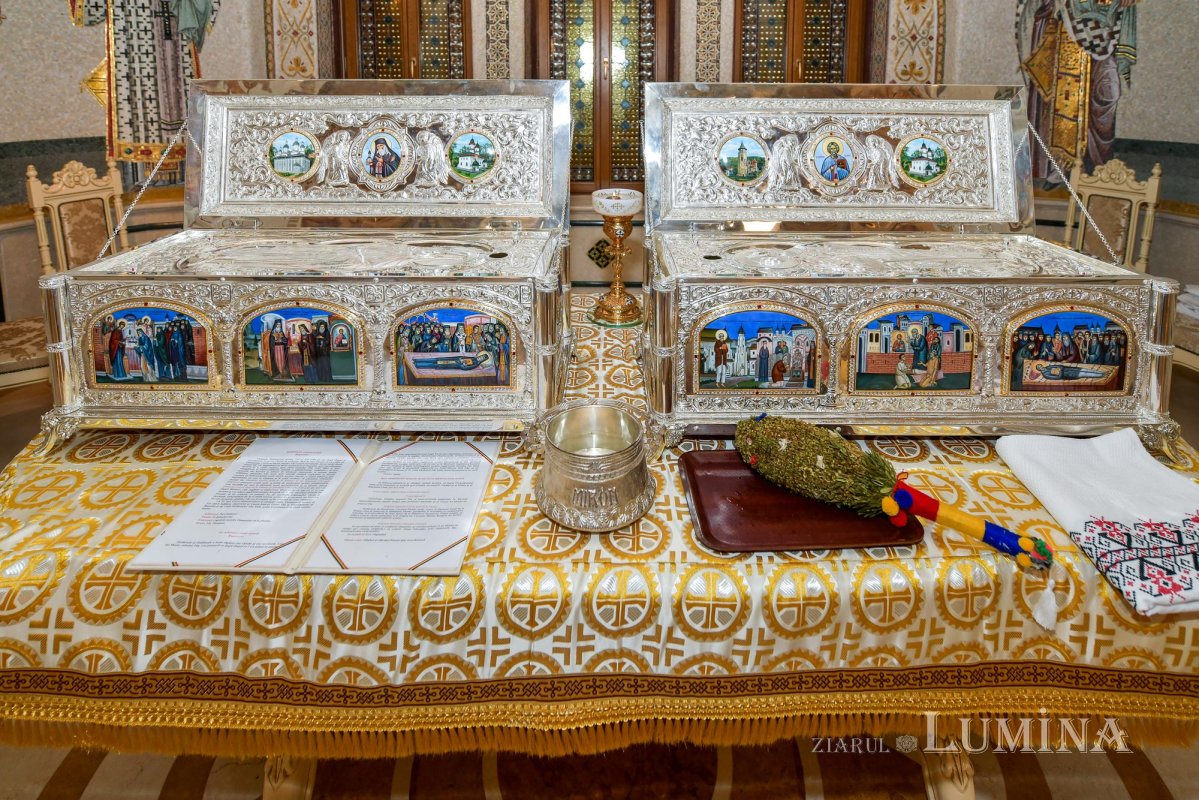 Racle sfinţite de Patriarhul României pentru Mănăstirea Văratec 149014