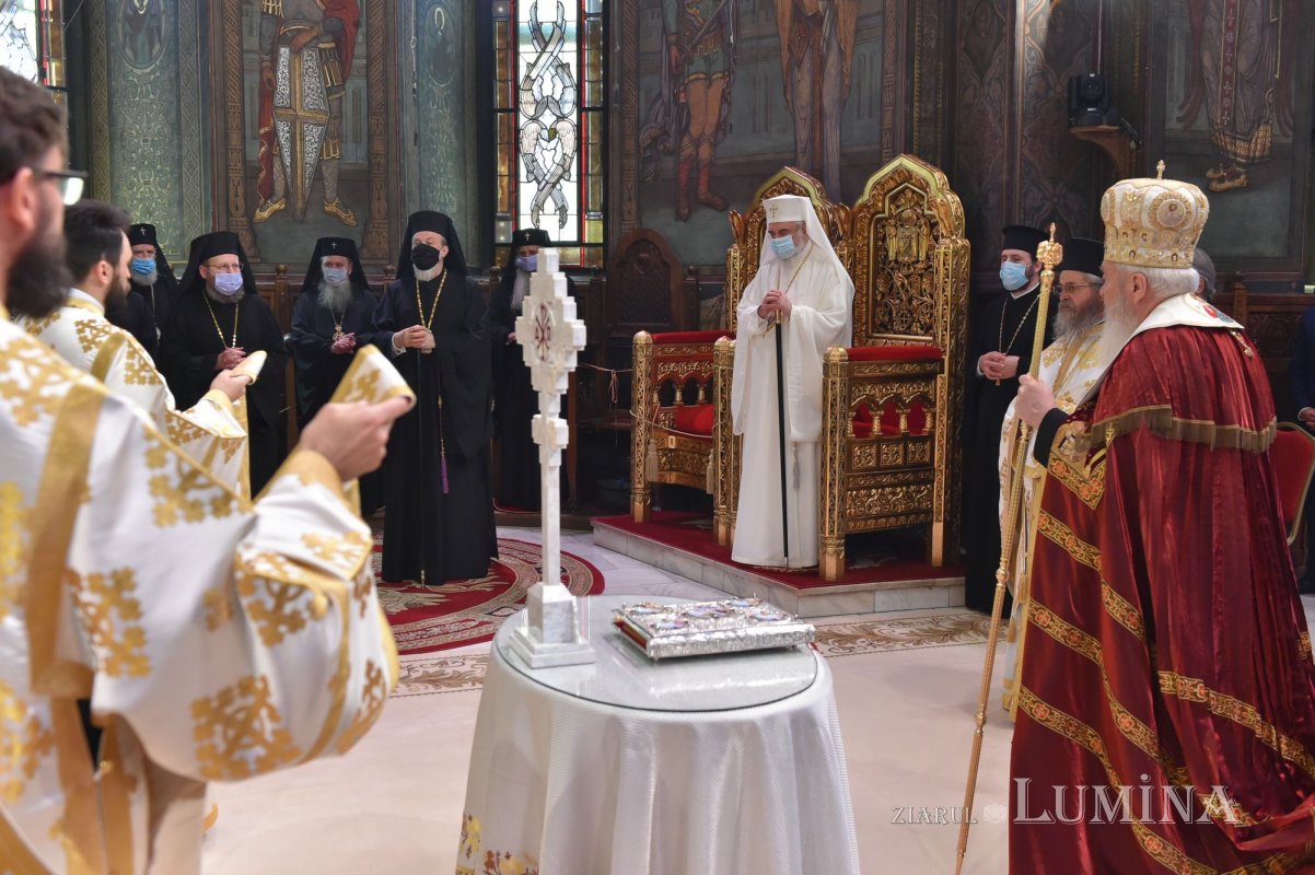 Patriarhul României a sărbătorit prin rugăciune împlinirea vârstei de 69 de ani 149290