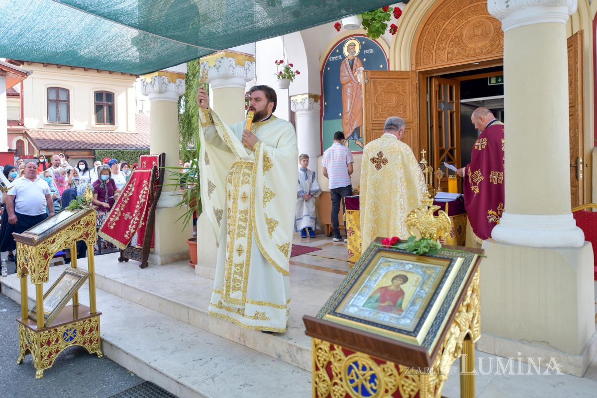 Hramul Bisericii „Sfântul Pantelimon”-Foişorul de Foc din Capitală 149639
