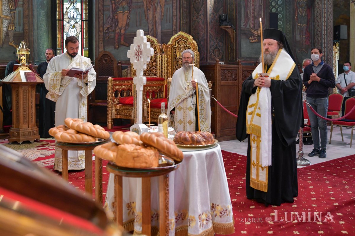 Pomenirea Patriarhilor Iustin şi Teoctist la Catedrala Patriarhală 149897