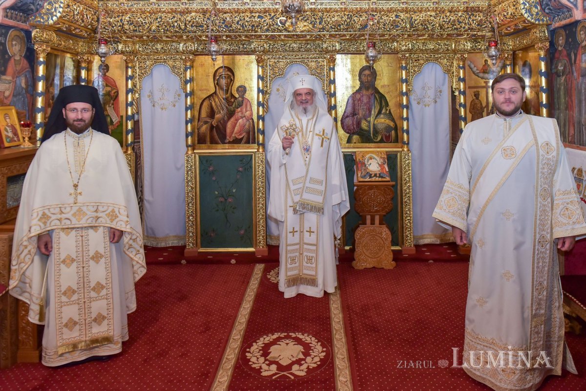 Comuniunea cu Dumnezeu îl ajută pe om să învingă încercările vieţii 150511