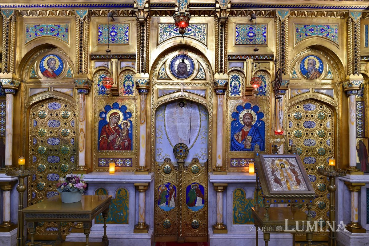 Biserica Mănăstirii Argeşului, giuvaier afierosit Maicii Domnului 150767