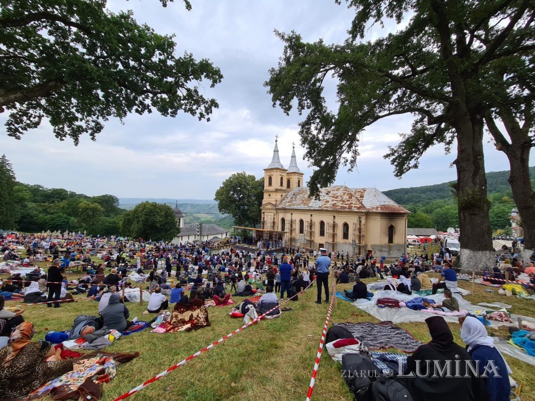 Mii de credincioşi în pelerinaj la Mănăstirea Nicula, Cluj 150868