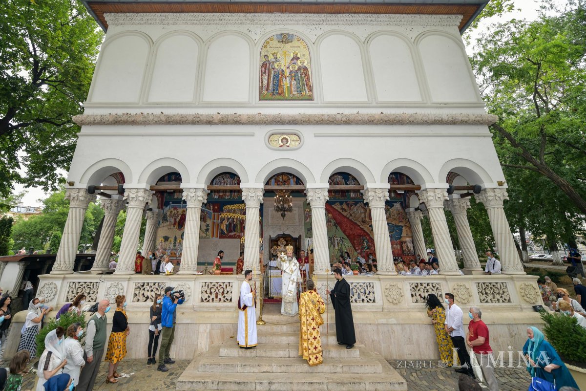 Sfinții Martiri Brâncoveni, sărbătoriți la kilometrul 0 al Capitalei 150904