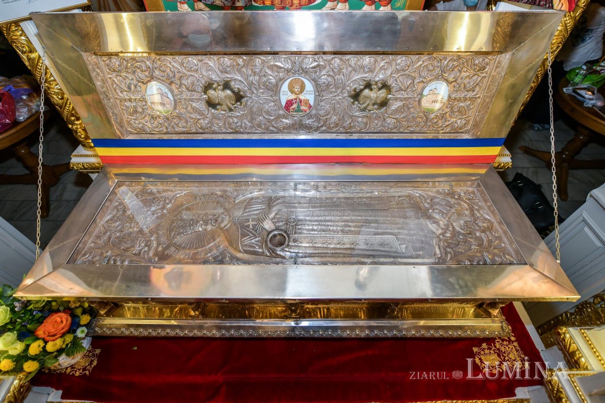 Sfinții Martiri Brâncoveni, sărbătoriți la kilometrul 0 al Capitalei 150907