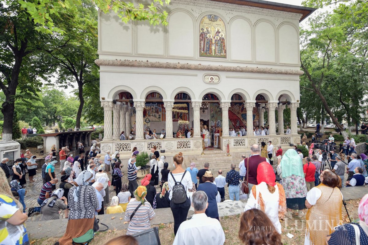 Sfinții Martiri Brâncoveni, sărbătoriți la kilometrul 0 al Capitalei 150908