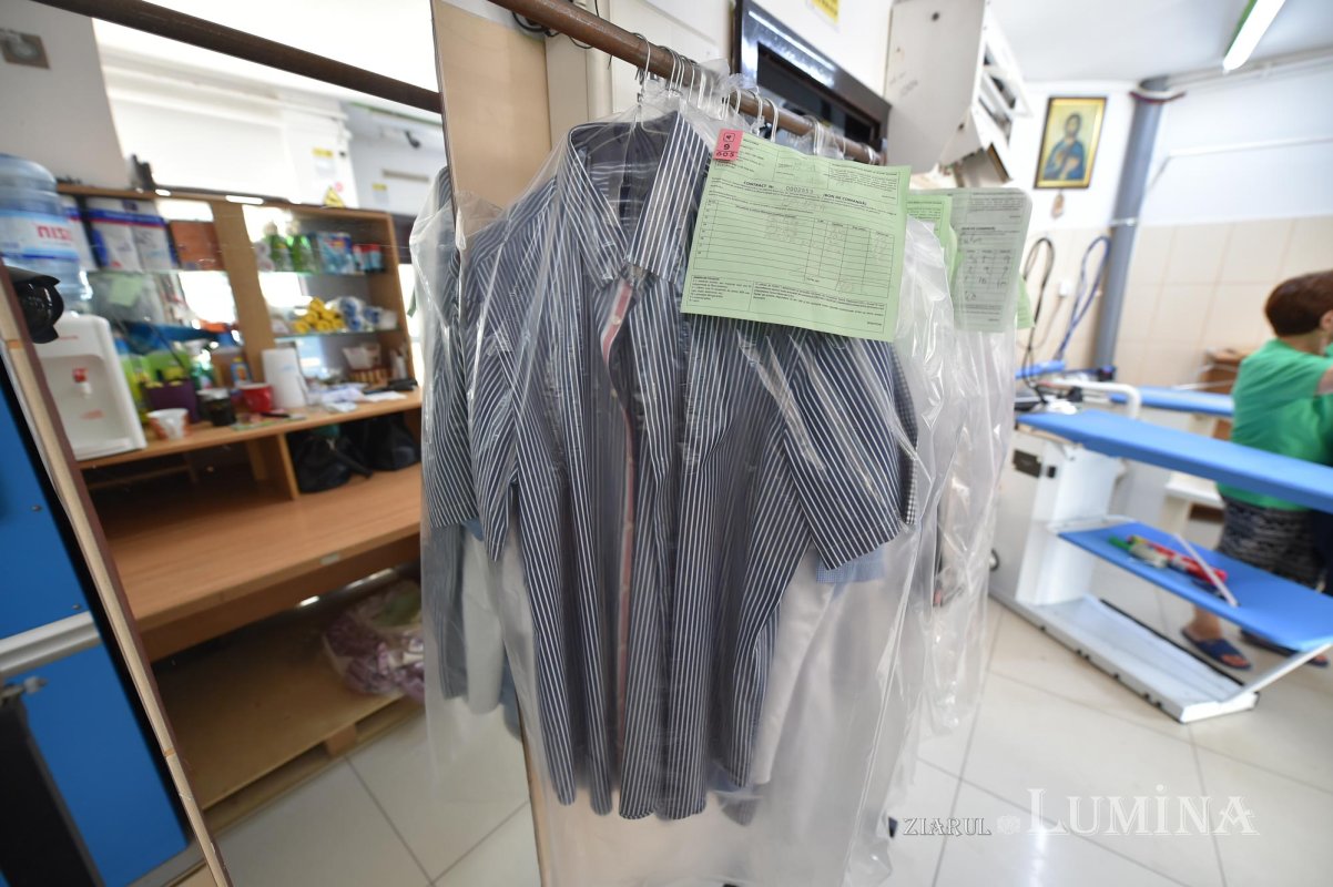 „Bob de rouă“, prima spălătorie ecologică pentru veşminte liturgice 151253