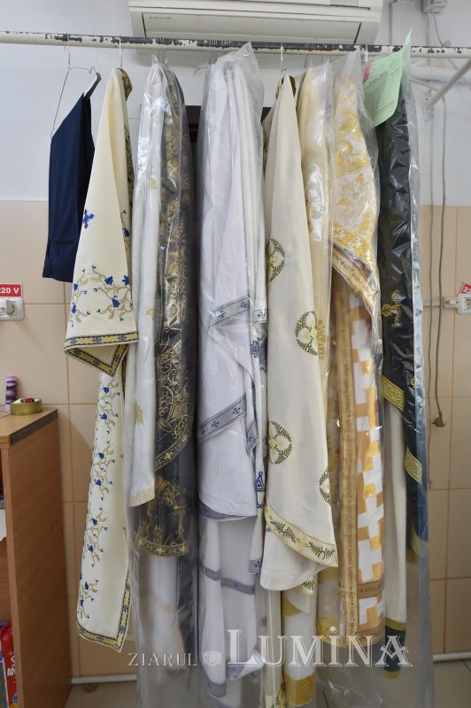 „Bob de rouă“, prima spălătorie ecologică pentru veşminte liturgice 151259