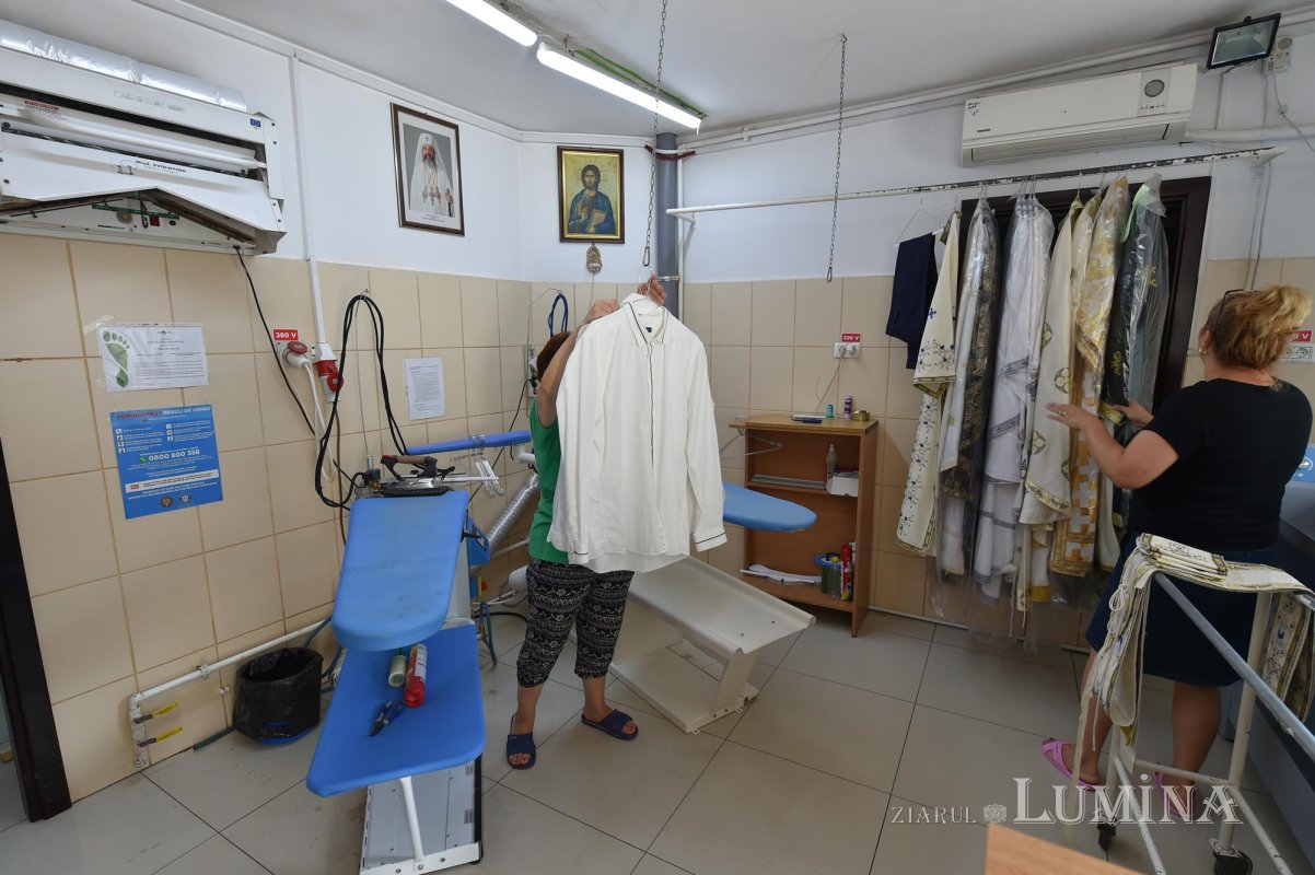 „Bob de rouă“, prima spălătorie ecologică pentru veşminte liturgice 151260