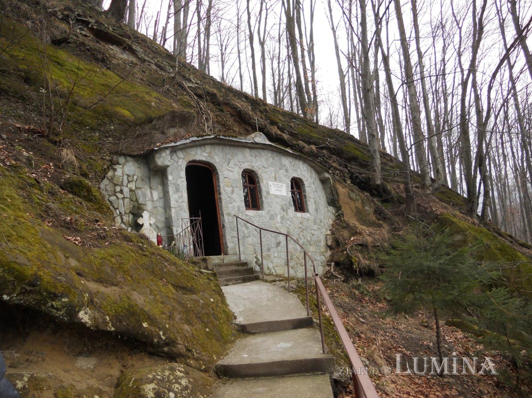 Jertfa unor monahi care se nevoiau la Mănăstirea Iezer 151879