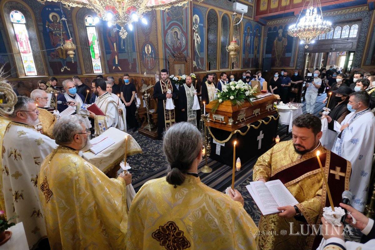 Părintele Vasile Ailioaei (1954-2020) - păstor duhovnicesc care i-a învățat pe credincioși lecția iubirii creștine 152435