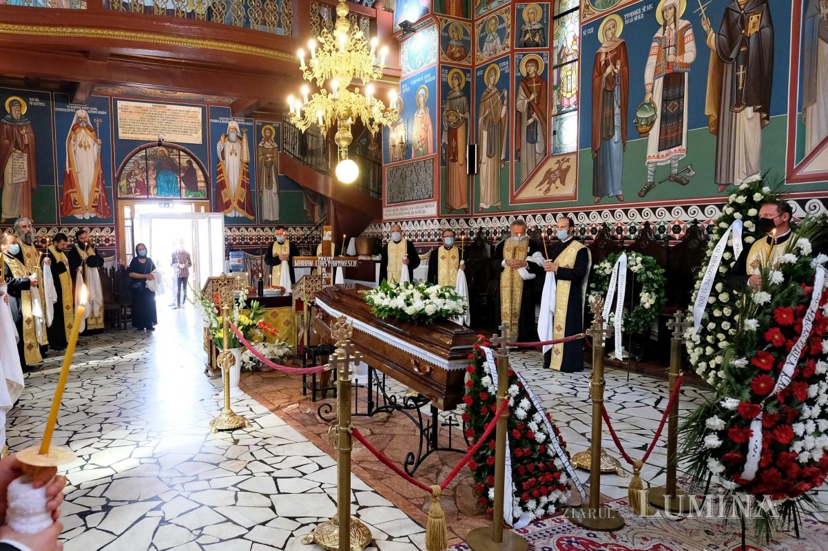 Preotul Marian Constantinescu (1960-2020), slujitor harnic al Bisericii lui Hristos 152797