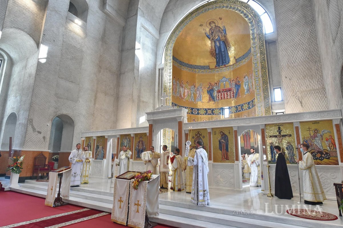 Moment istoric în Episcopia Oradiei 152967