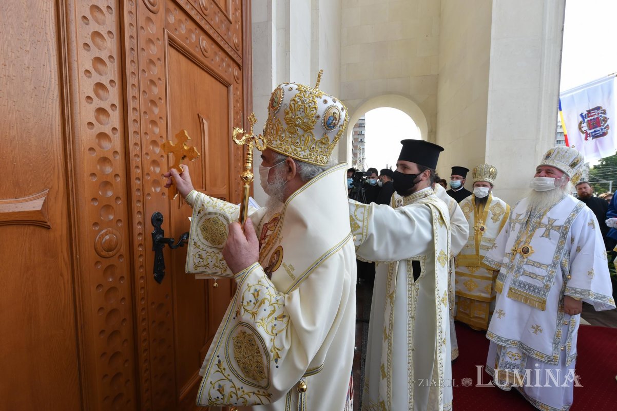 Moment istoric în Episcopia Oradiei 152994