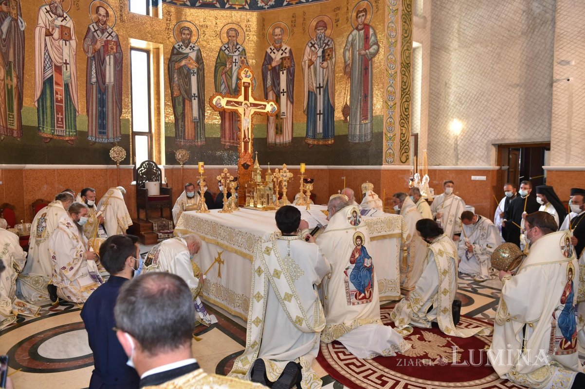 Moment istoric în Episcopia Oradiei 153002