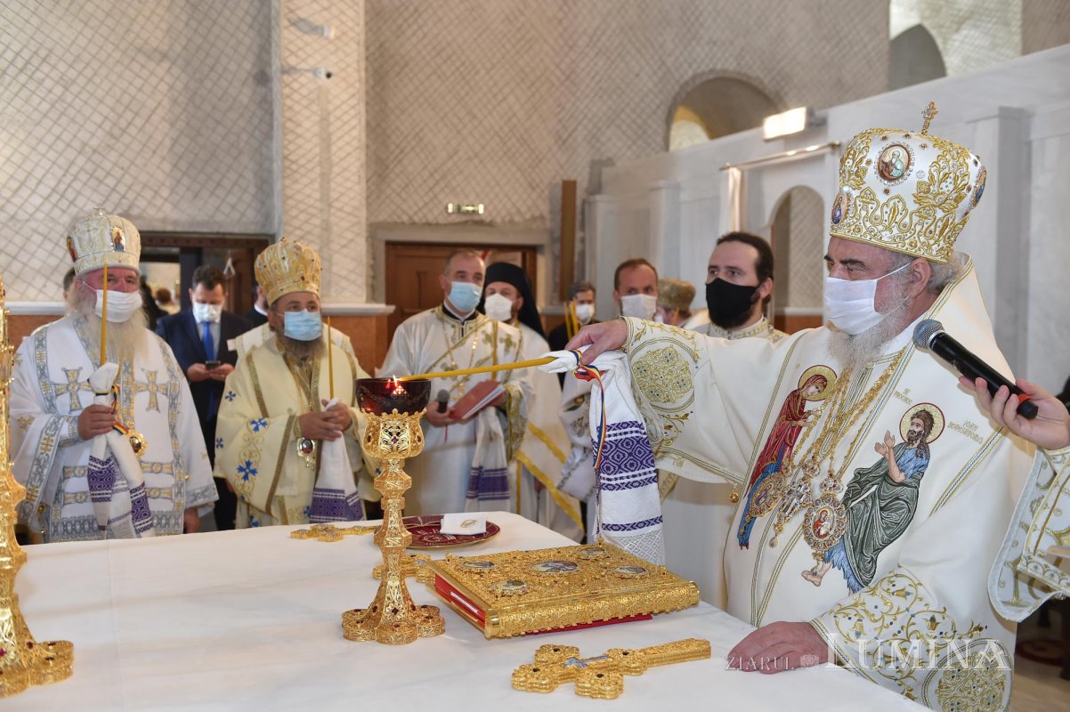 Moment istoric în Episcopia Oradiei 153003