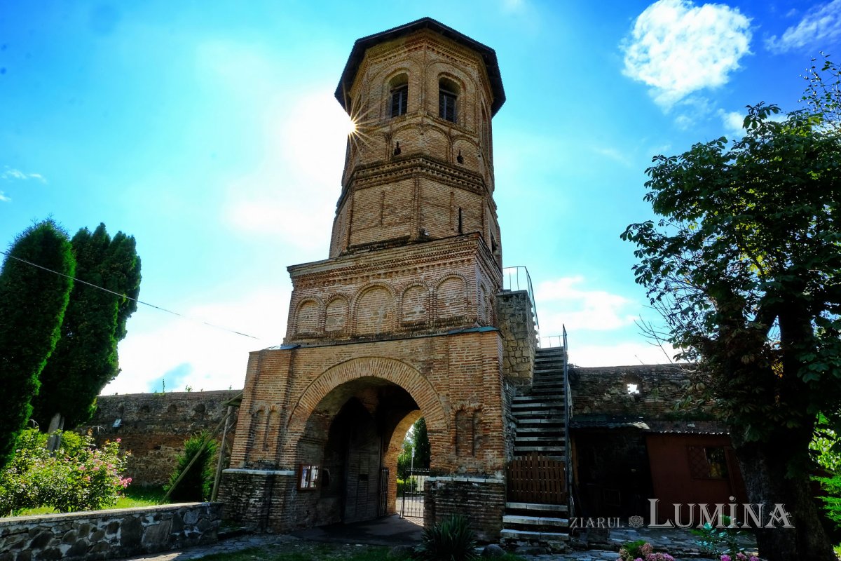 Spiritualitate și istorie la Mănăstirea Brebu 153165