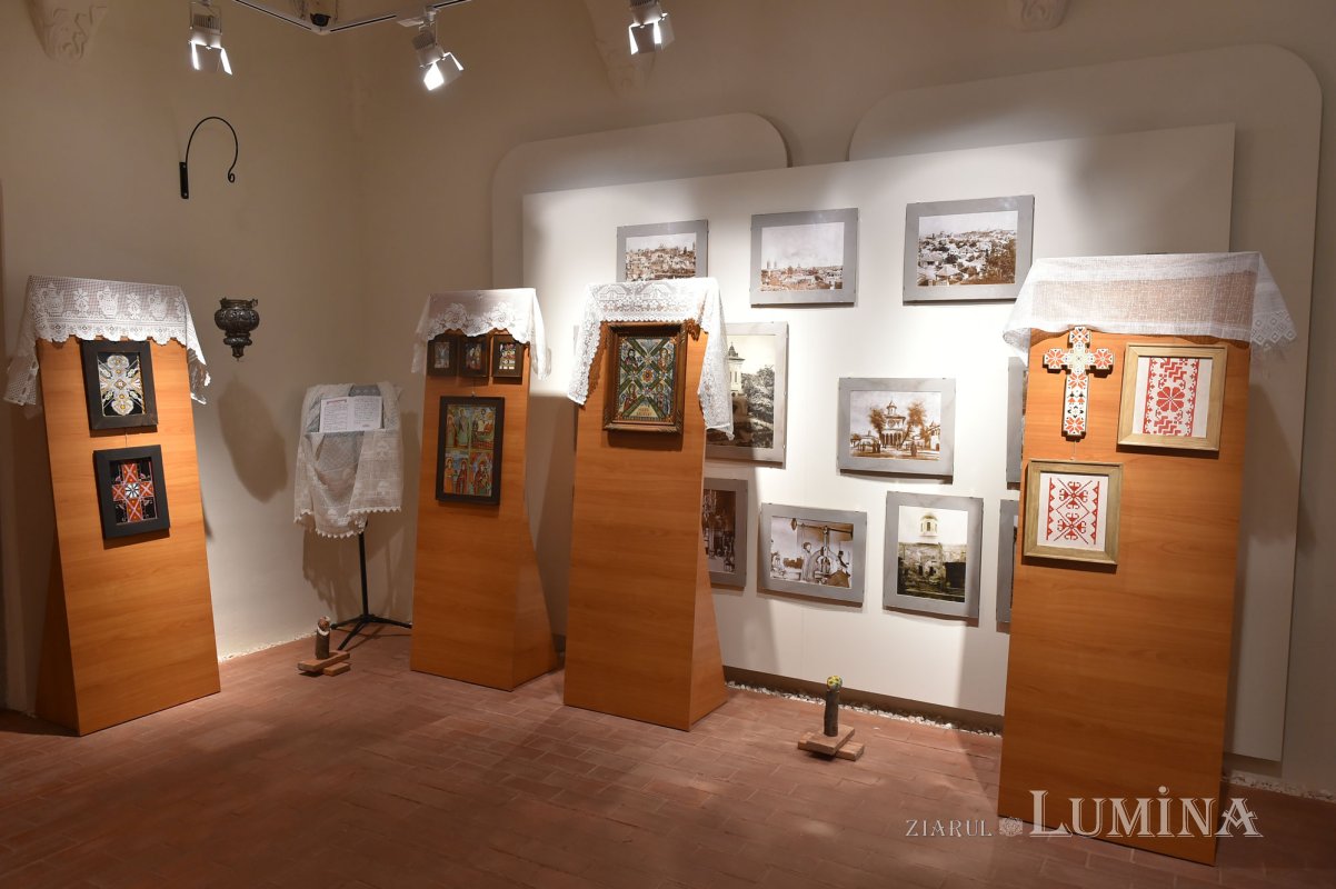 Vernisajul expoziției „Închinare Sfintei Cruci” la Muzeul Mănăstirii Antim  153499