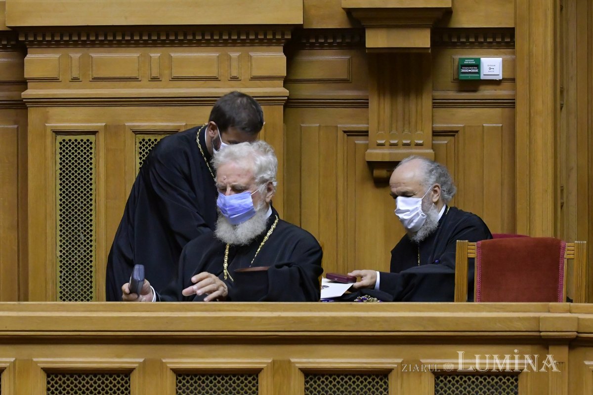 Pastorația familiei azi, dezbătută în ședința Sfântului Sinod  153656