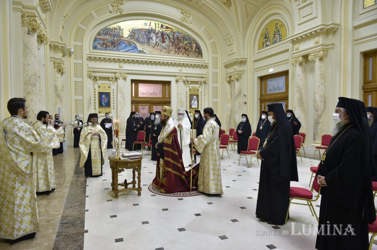 Pastorația familiei azi, dezbătută în ședința Sfântului Sinod  153664