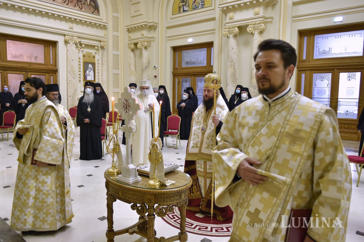 Pastorația familiei azi, dezbătută în ședința Sfântului Sinod  153667