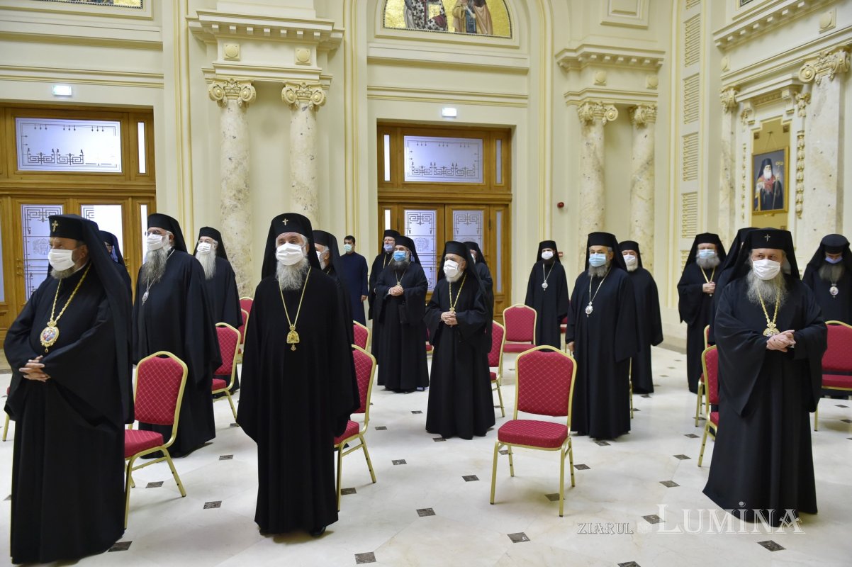 Pastorația familiei azi, dezbătută în ședința Sfântului Sinod  153668