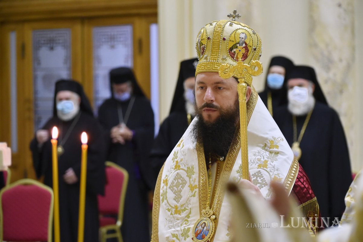 Pastorația familiei azi, dezbătută în ședința Sfântului Sinod  153669