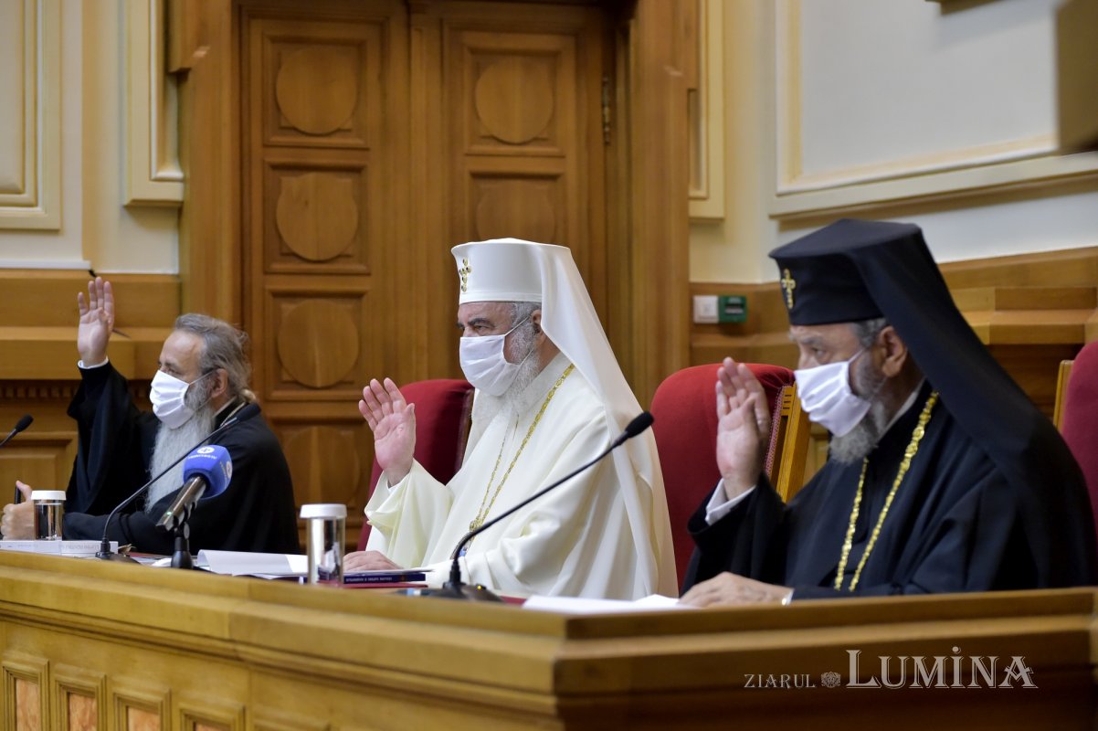 Pastorația familiei azi, dezbătută în ședința Sfântului Sinod  153673