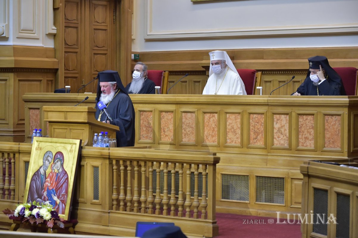 Pastorația familiei azi, dezbătută în ședința Sfântului Sinod  153676