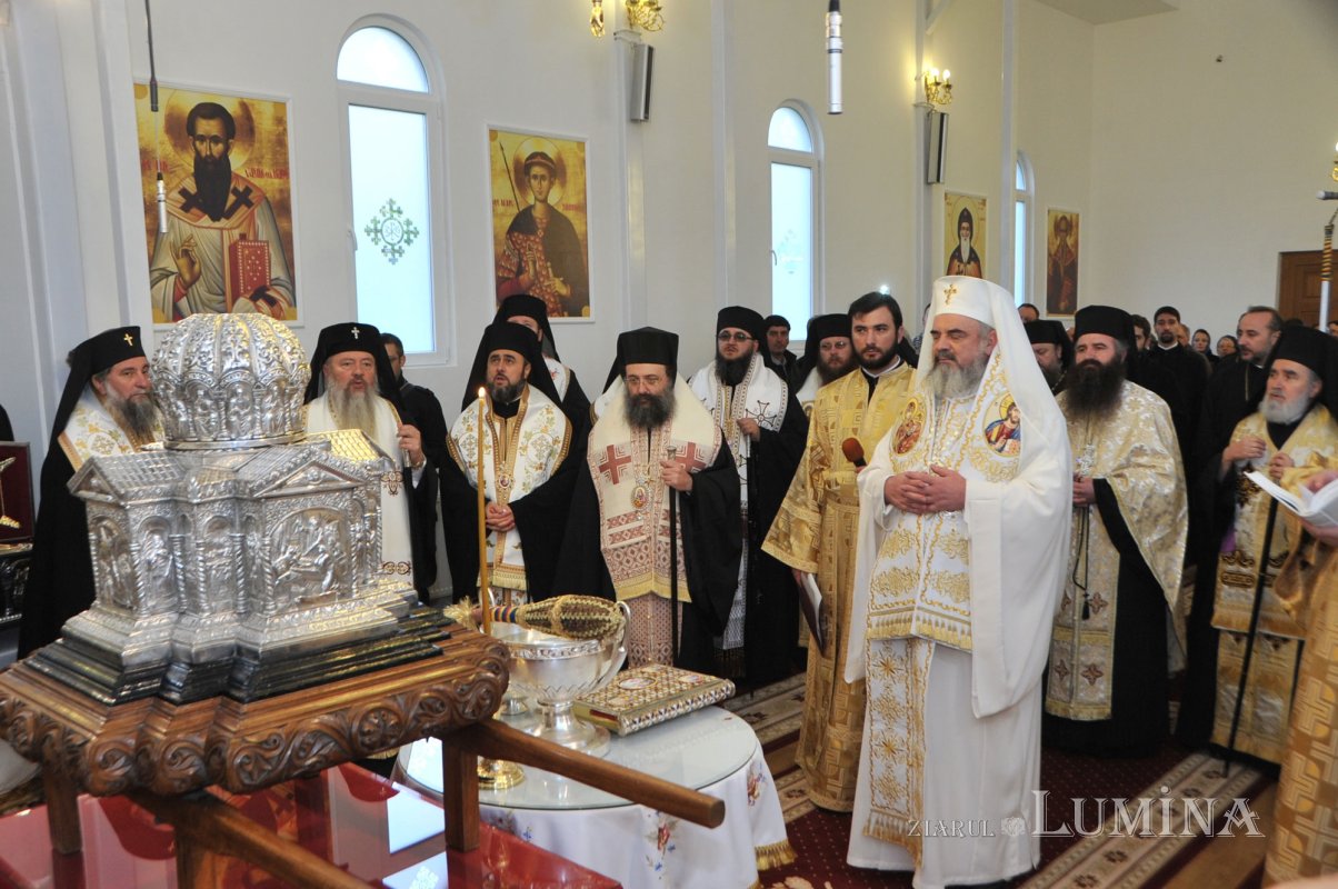 „Se încoronează capul şi se cinsteşte întreaga persoană” 153716