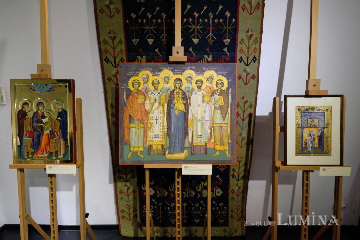 Expoziția „Icoana ortodoxă - lumina credinței” la Muzeul Satului din Capitală 154075