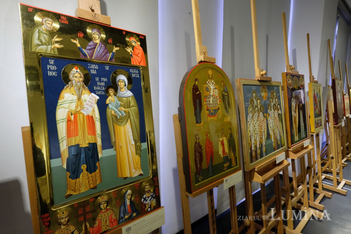Expoziția „Icoana ortodoxă - lumina credinței” la Muzeul Satului din Capitală 154076