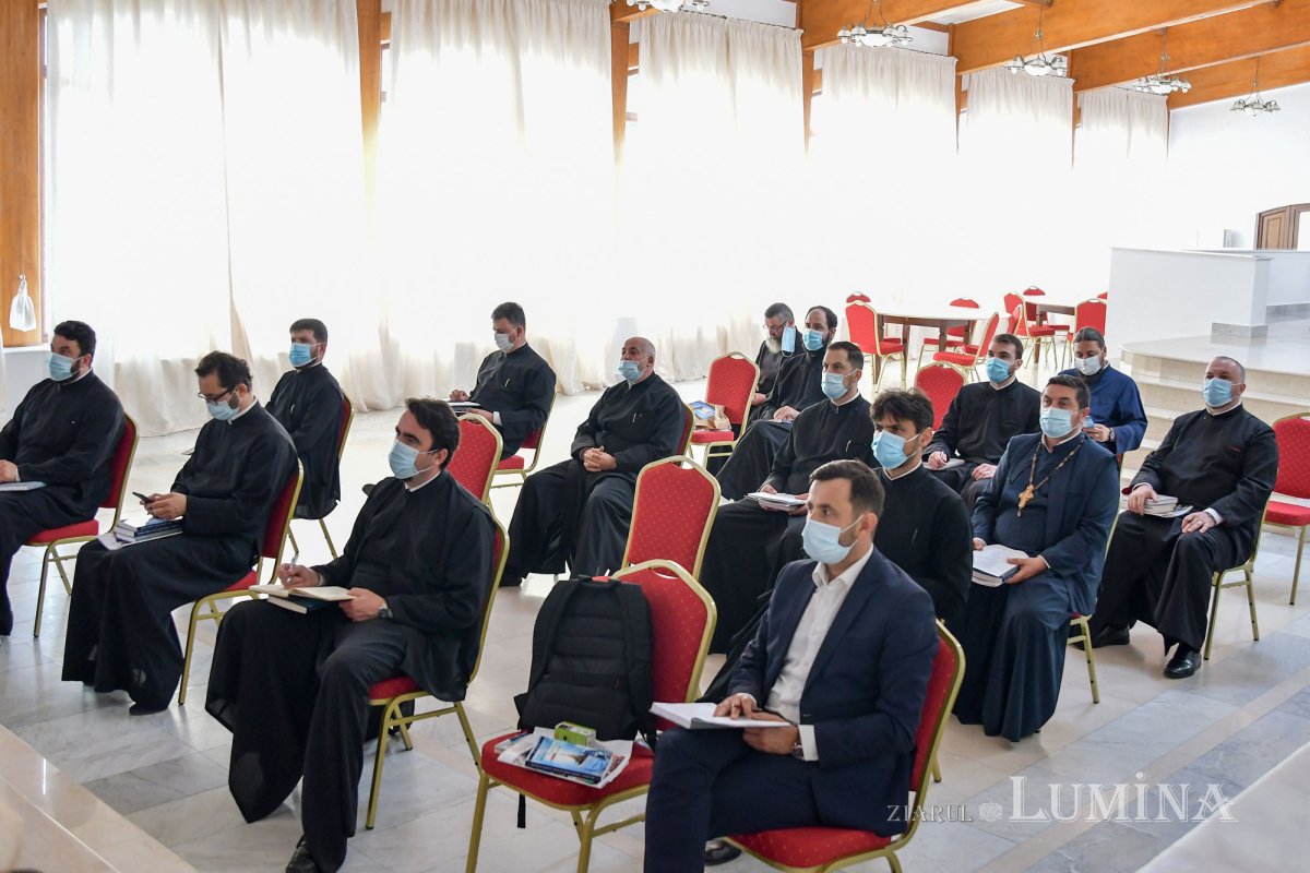 Adunarea Generală a Federaţiei Filantropia a Patriarhiei Române 154136