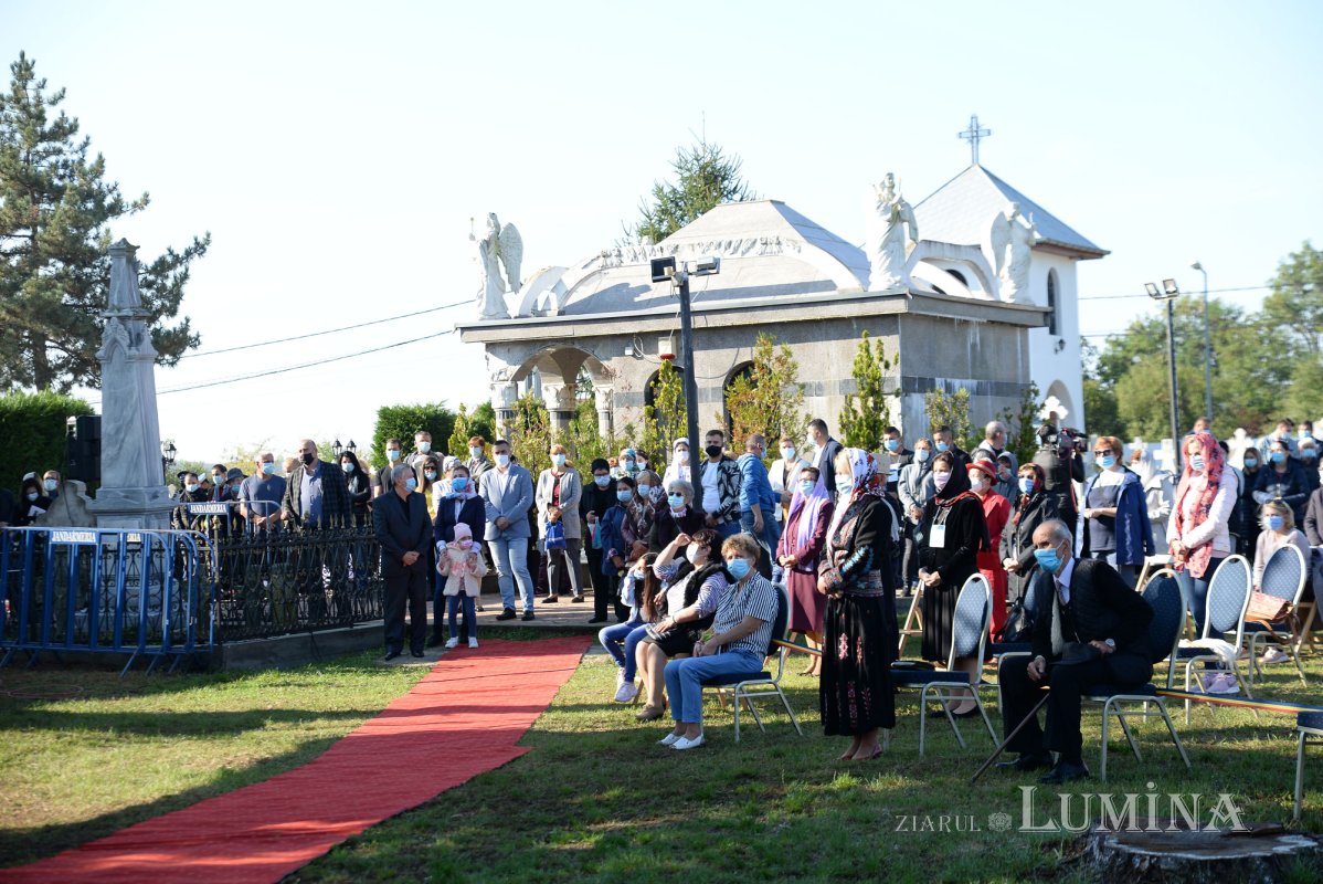 Veșmântul harului pentru o biserică înnoită din județul Ilfov 154528