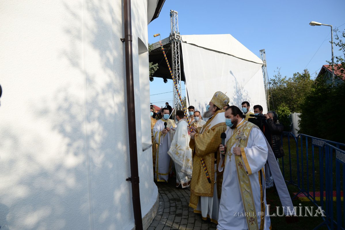 Veșmântul harului pentru o biserică înnoită din județul Ilfov 154530