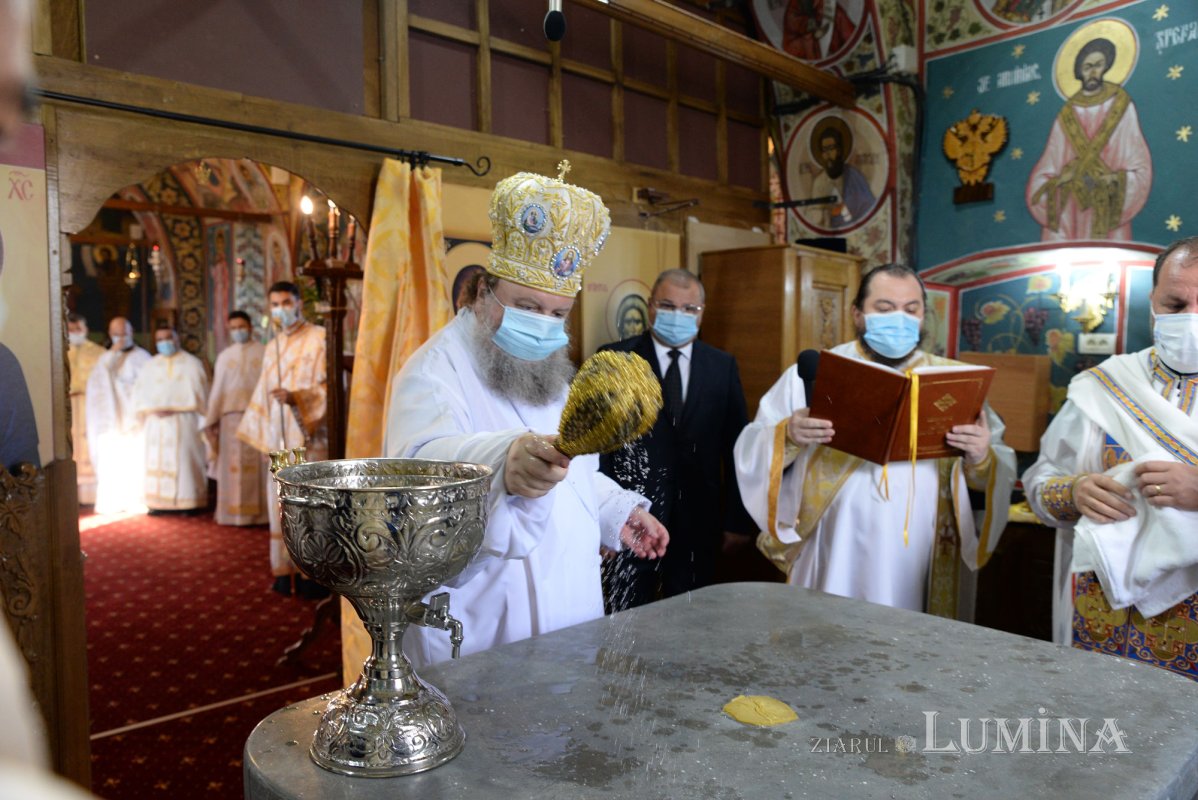 Veșmântul harului pentru o biserică înnoită din județul Ilfov 154539