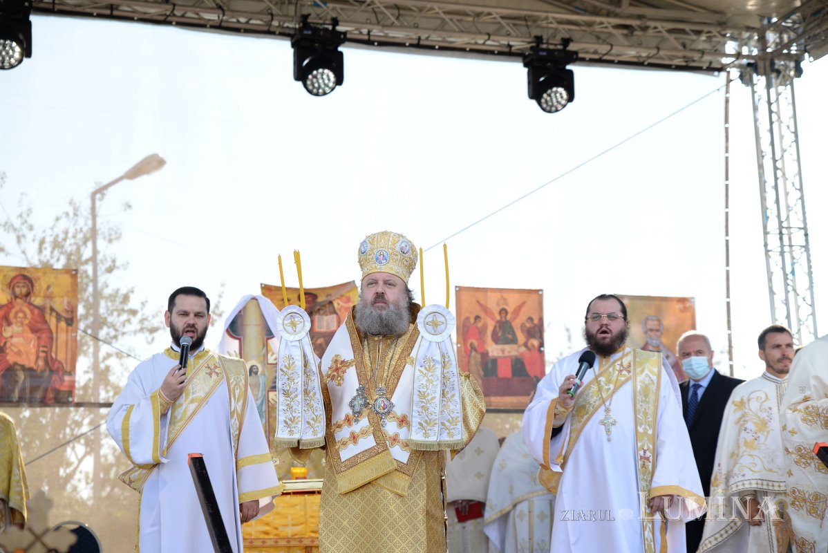 Veșmântul harului pentru o biserică înnoită din județul Ilfov 154559