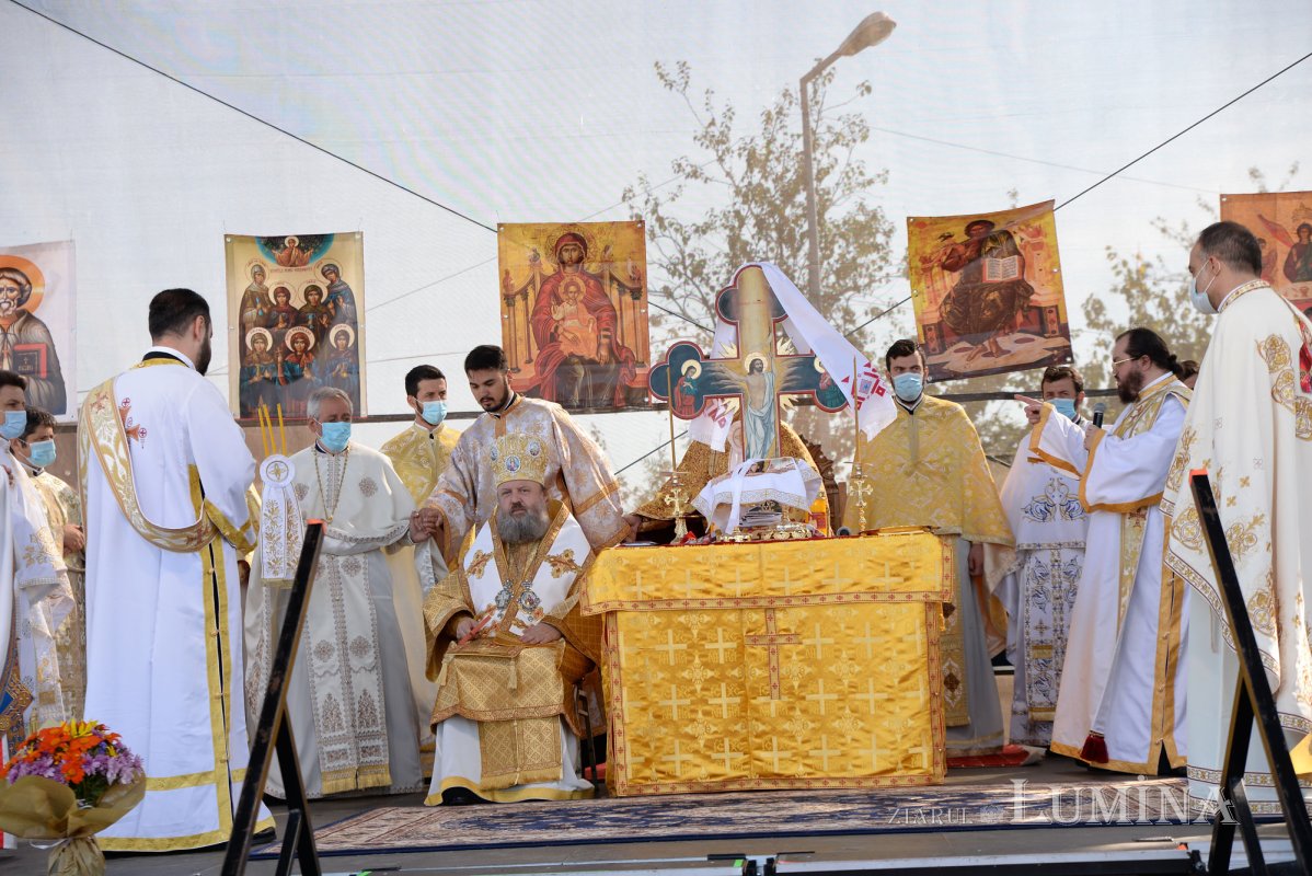 Veșmântul harului pentru o biserică înnoită din județul Ilfov 154563