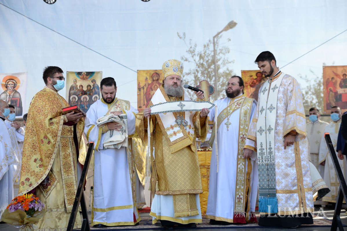 Veșmântul harului pentru o biserică înnoită din județul Ilfov 154568