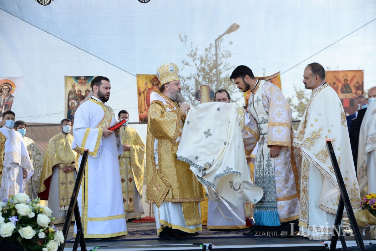 Veșmântul harului pentru o biserică înnoită din județul Ilfov 154570