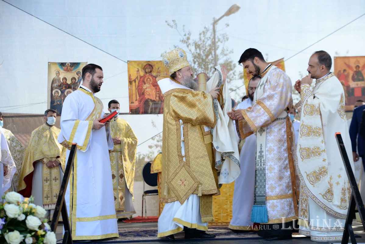 Veșmântul harului pentru o biserică înnoită din județul Ilfov 154571